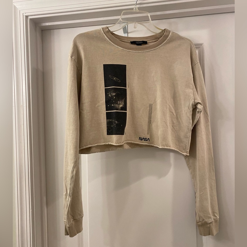 Forever 21 Cream Cropped Top NASA   Small
